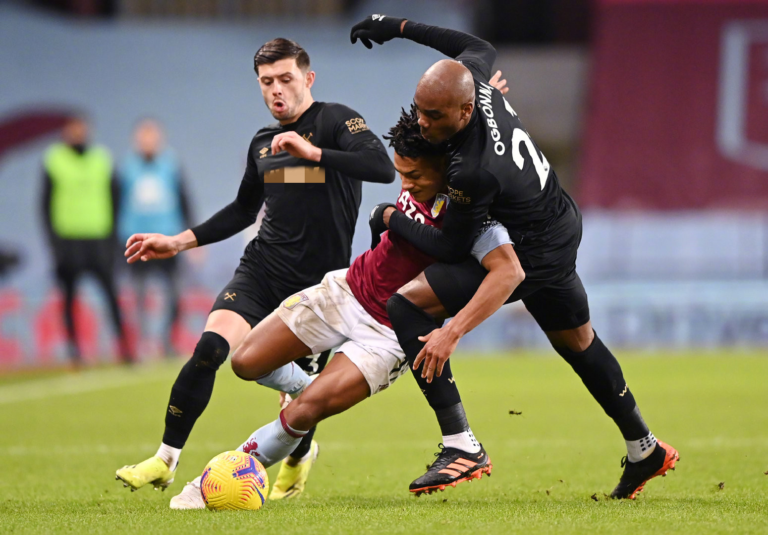 TA：前利物浦助教林德斯将与英冠球队诺维奇谈执教事宜.